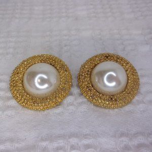 Vintage Faux Pearl Gold Tone Shoe Clips
